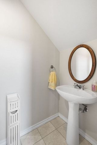 502 Lost Valley, Kerrville, TX 78028