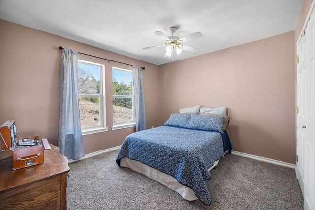 502 Lost Valley, Kerrville, TX 78028