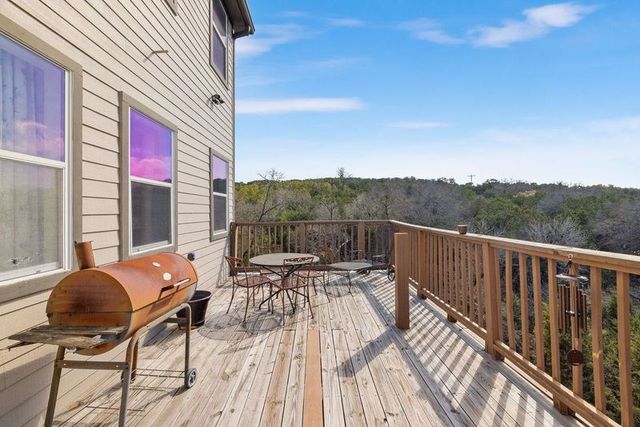 502 Lost Valley, Kerrville, TX 78028