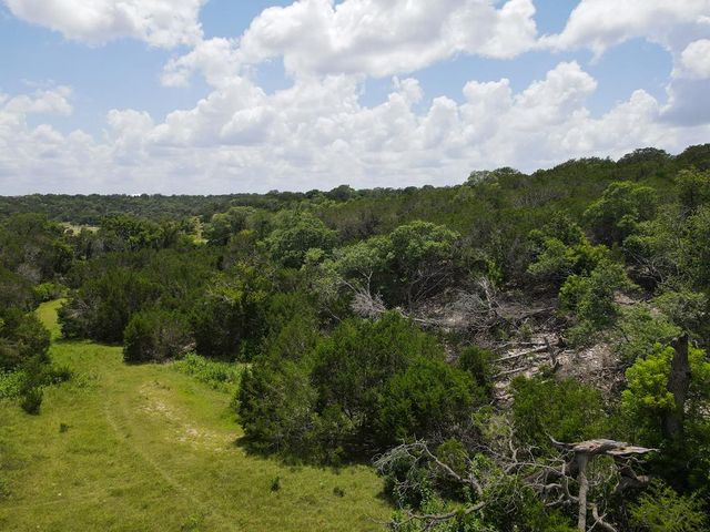 502 Lost Valley, Kerrville, TX 78028