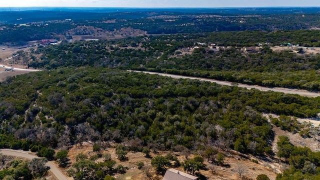 502 Lost Valley, Kerrville, TX 78028