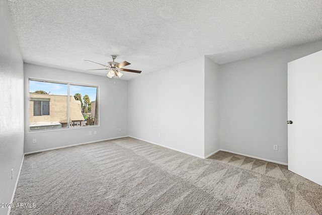 6060 W GOLDEN Lane, Glendale, AZ 85302