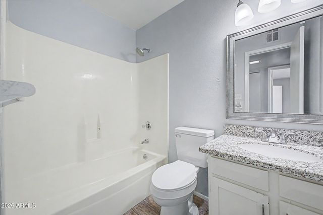 6060 W GOLDEN Lane, Glendale, AZ 85302