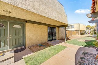 6060 W GOLDEN Lane, Glendale, AZ 85302
