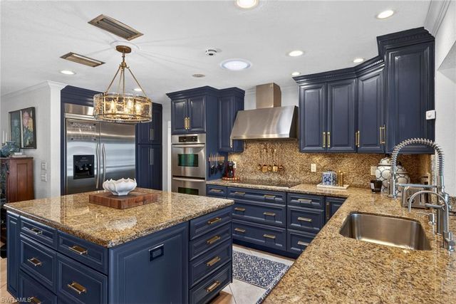 3810 SE 1st PL, Cape Coral, FL 33904