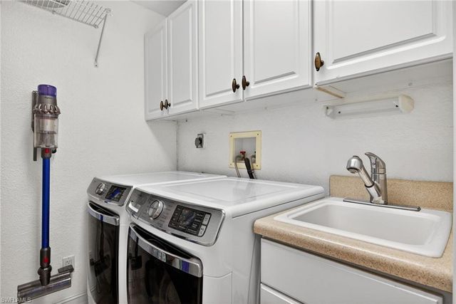 3810 SE 1st PL, Cape Coral, FL 33904