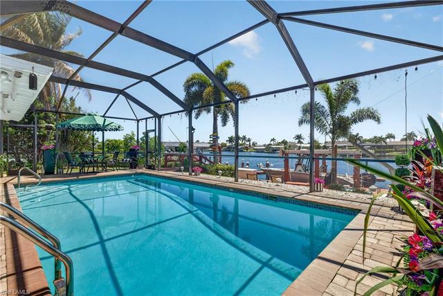 3810 SE 1st PL, Cape Coral, FL 33904