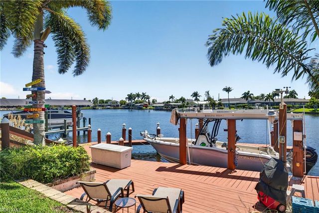 3810 SE 1st PL, Cape Coral, FL 33904