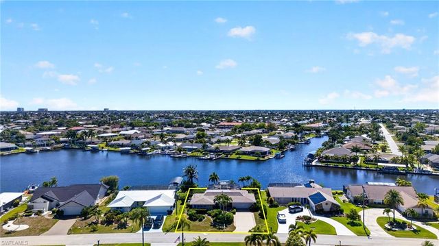 3810 SE 1st PL, Cape Coral, FL 33904
