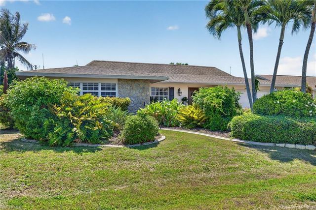 3810 SE 1st PL, Cape Coral, FL 33904