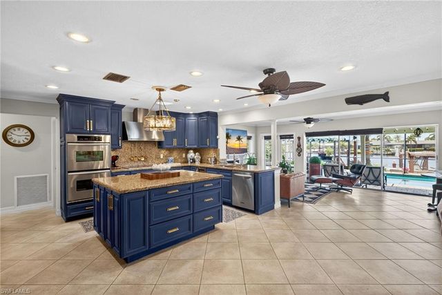3810 SE 1st PL, Cape Coral, FL 33904