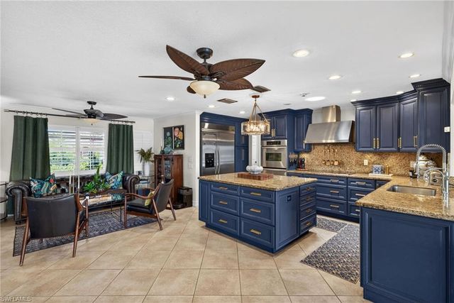 3810 SE 1st PL, Cape Coral, FL 33904