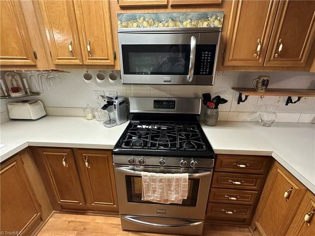 121 S Cardinal Drive, New London, NC 28127