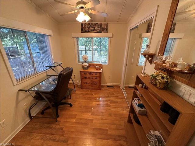 121 S Cardinal Drive, New London, NC 28127