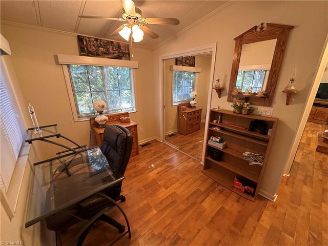121 S Cardinal Drive, New London, NC 28127