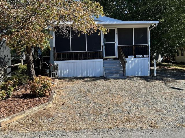 121 S Cardinal Drive, New London, NC 28127