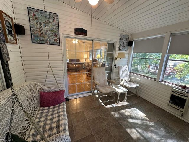 121 S Cardinal Drive, New London, NC 28127