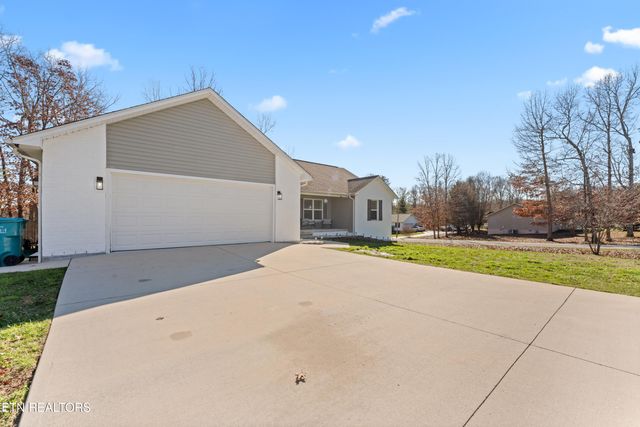 455 Carriage Drive, Crossville, TN 38555