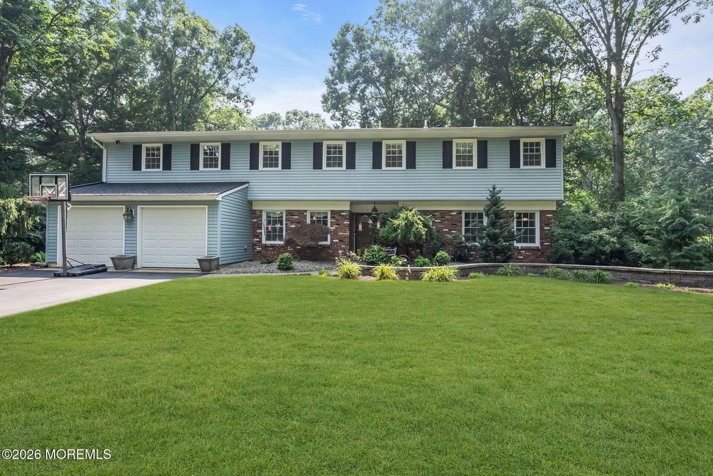 81 Eaglenest Road, Freehold, NJ 07728
