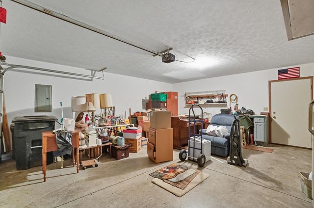 1781 Pinehurst Drive, Springfield, OH 45502