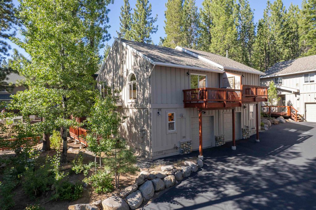 12471 Northwoods Boulevard, Truckee, CA 96161