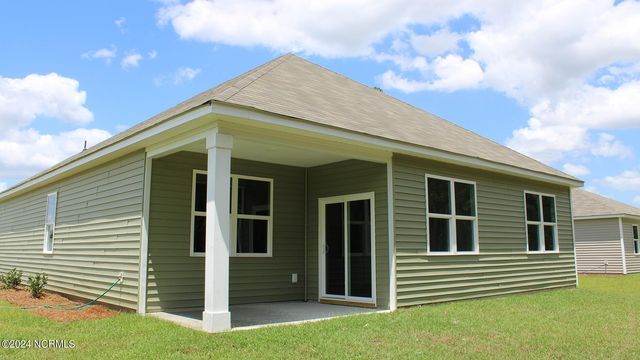 1307 Woodhouse Drive NW, Ash, NC 28420
