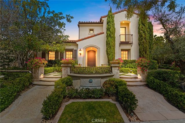 28 Blue Summit, Irvine, CA 92603