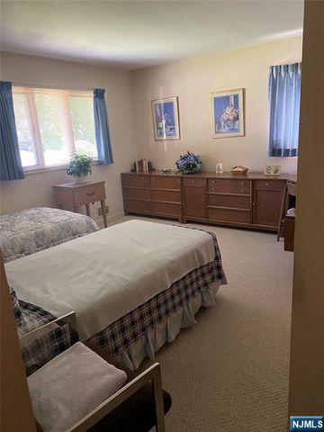31 Congress Road, Emerson, NJ 07630