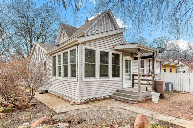 1569 Race Street, Saint Paul, MN 55102