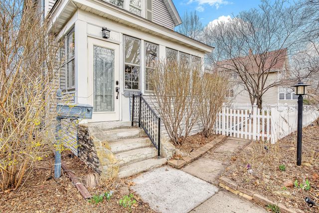 1569 Race Street, Saint Paul, MN 55102