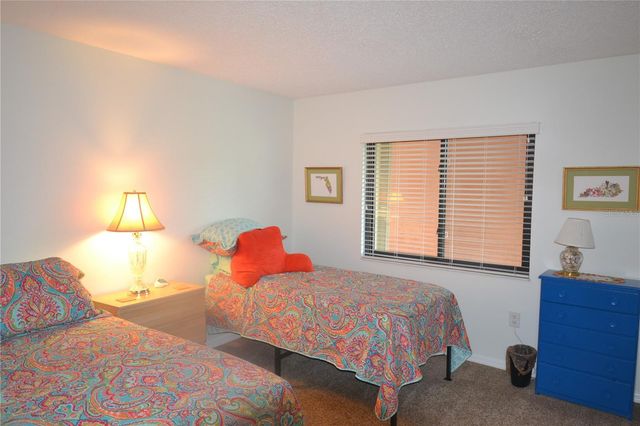 161 LAKESIDE DRIVE, Oldsmar, FL 34677