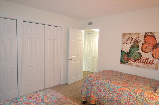 161 LAKESIDE DRIVE, Oldsmar, FL 34677