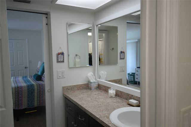 161 LAKESIDE DRIVE, Oldsmar, FL 34677
