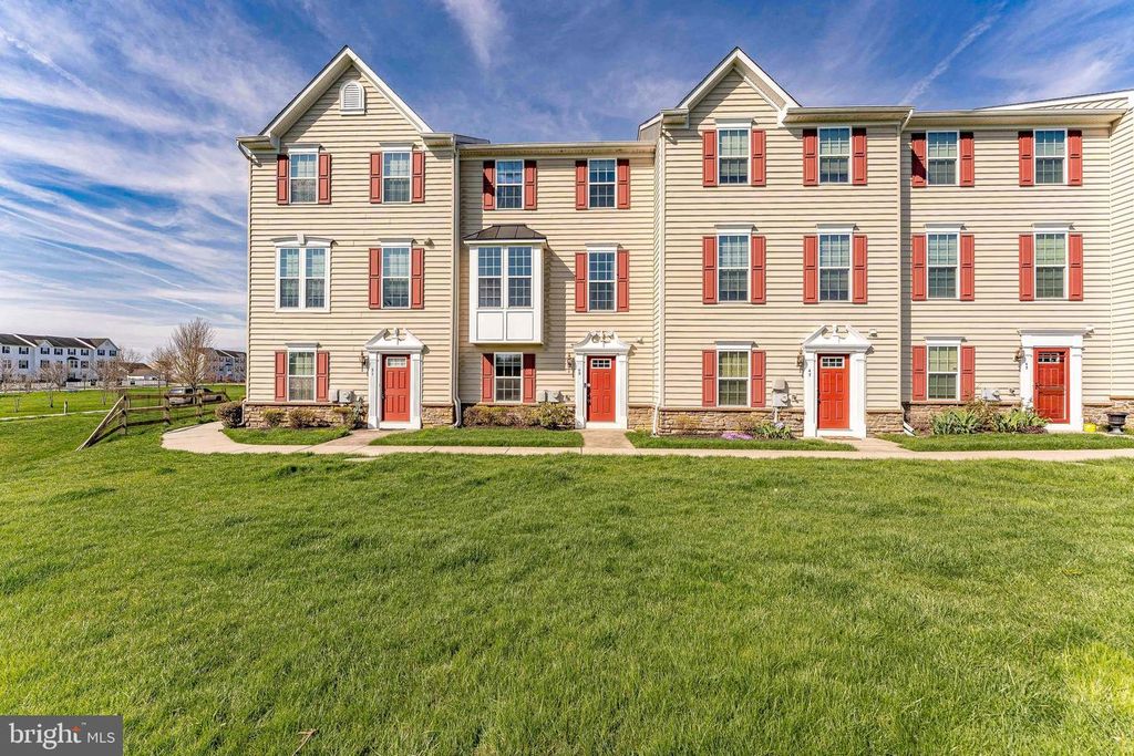 49 MAFFET LN, Coatesville, PA 19320