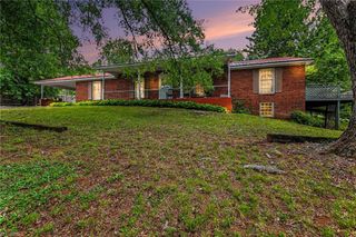1040 Beechwood Road, King, NC 27021