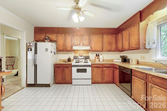 2414 Ashford Drive, Concord, NC 28027