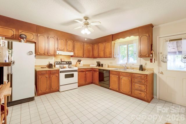 2414 Ashford Drive, Concord, NC 28027