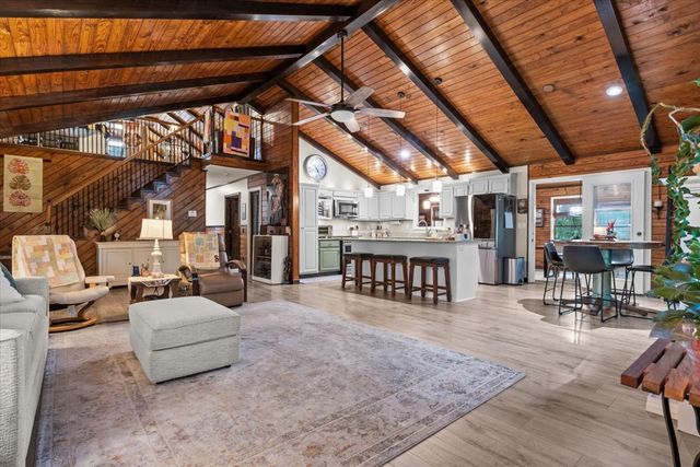 6400 Bakerville Rd, Waverly, TN 37185