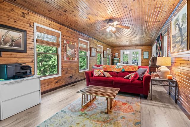 6400 Bakerville Rd, Waverly, TN 37185