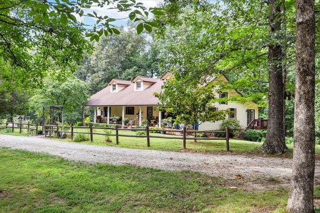 6400 Bakerville Rd, Waverly, TN 37185