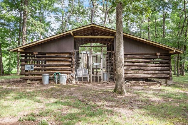 6400 Bakerville Rd, Waverly, TN 37185