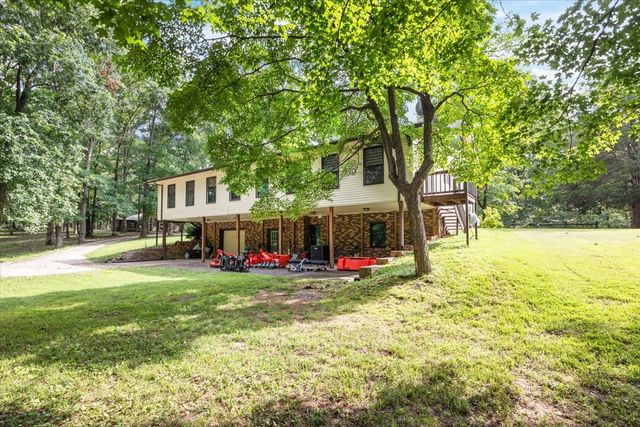 6400 Bakerville Rd, Waverly, TN 37185