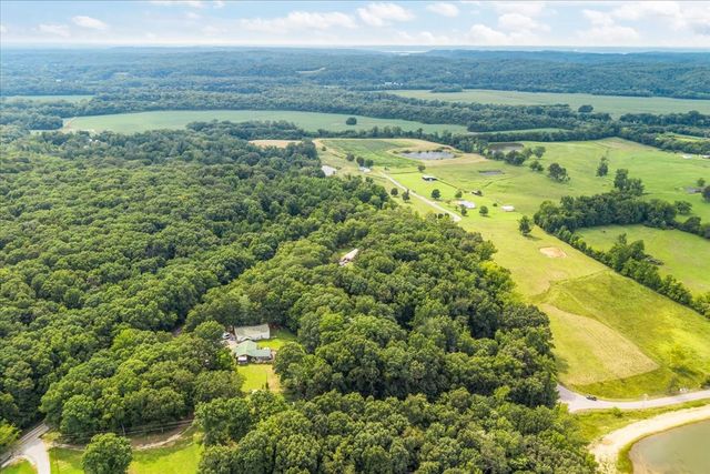 6400 Bakerville Rd, Waverly, TN 37185
