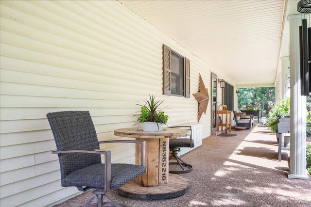 6400 Bakerville Rd, Waverly, TN 37185