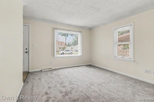 4959 Weddell Street, Dearborn Heights, MI 48125