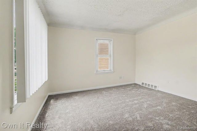 4959 Weddell Street, Dearborn Heights, MI 48125