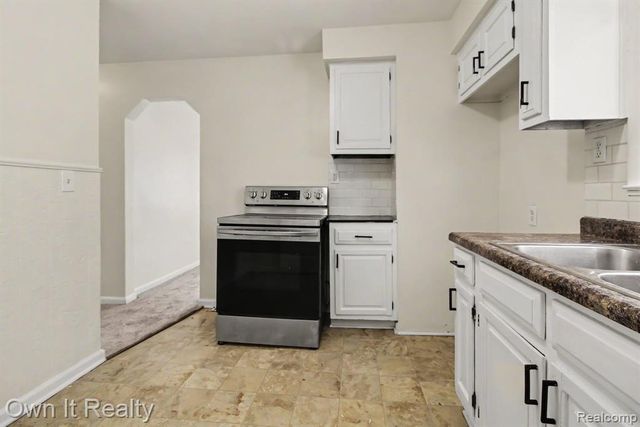 4959 Weddell Street, Dearborn Heights, MI 48125
