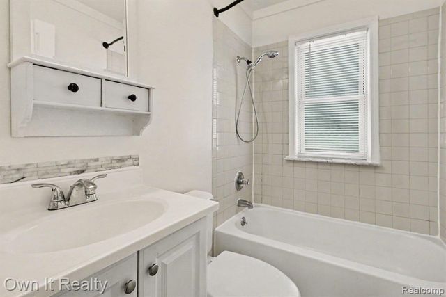 4959 Weddell Street, Dearborn Heights, MI 48125