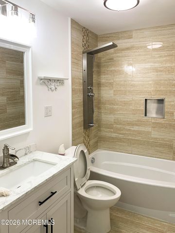 144B Farrington Court, Lakewood, NJ 08701