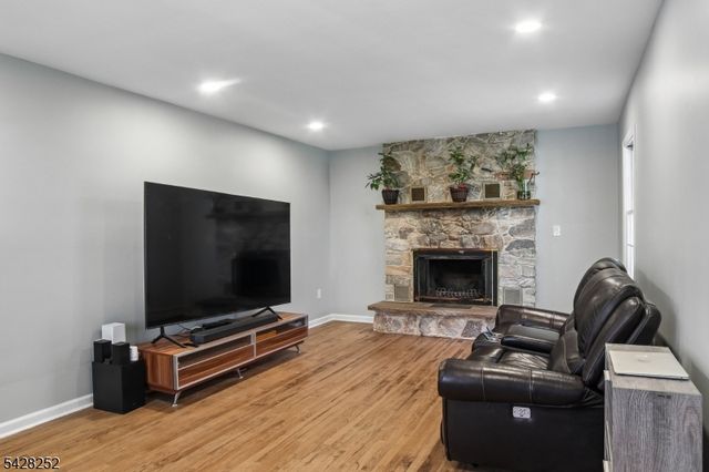 153 Smallwood Ave, Belleville Twp., NJ 07109